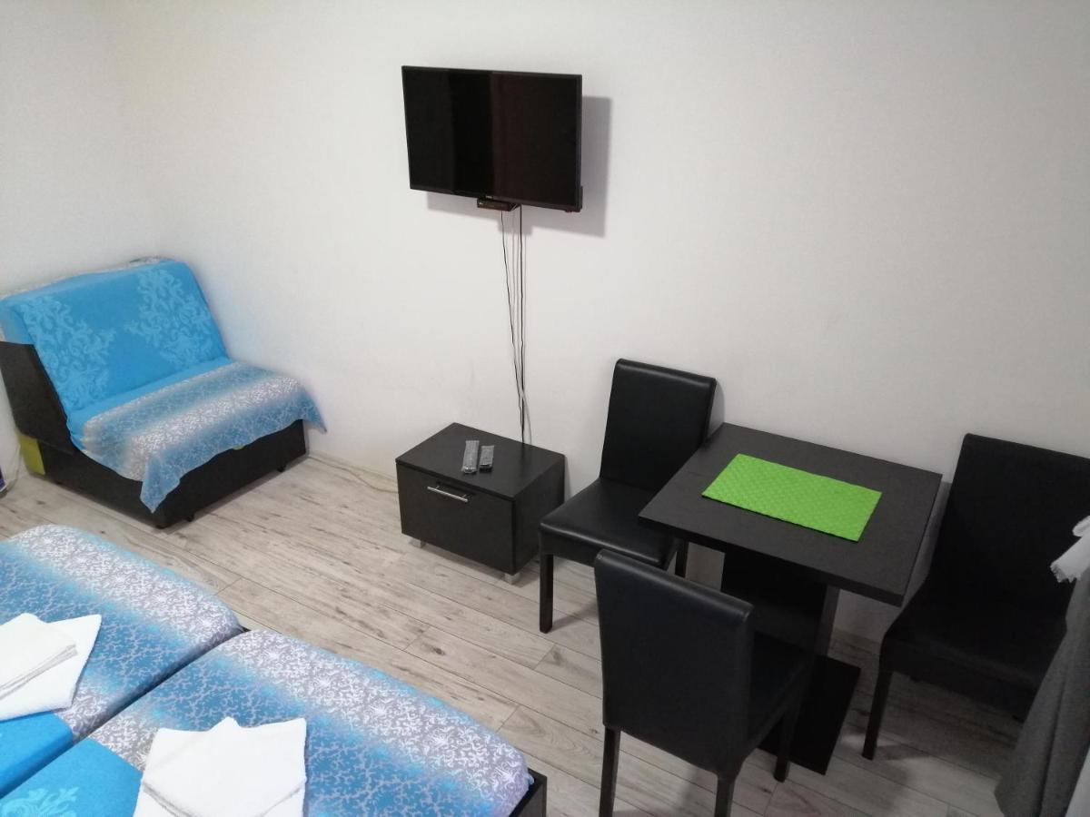 Mitic Apartmani 1 นิส ภายนอก รูปภาพ